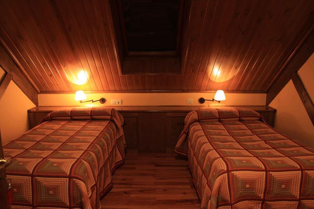 Hotel, Bungalows Y Camping Víu Exteriér fotografie